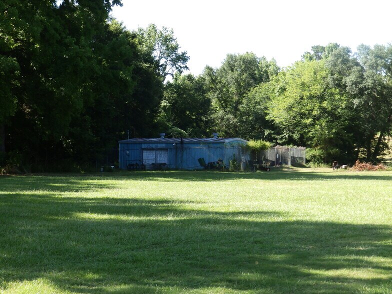 More Photos Of 2330 Country Club Rd, Palestine Land For Sale