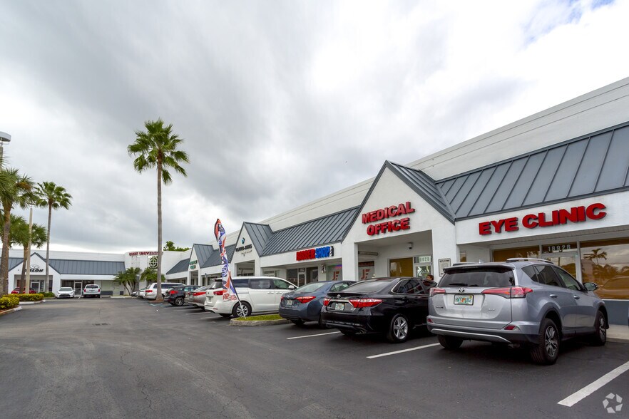 Primary Photo Of 18932-18970 S Dixie Hwy, Cutler Bay Daycare Center For Lease
