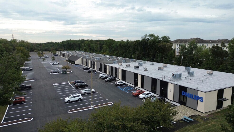 More Photos Of 1 Electronics Dr, Hamilton Light Manufacturing For Lease