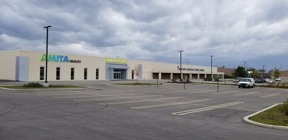 More Photos Of 610 E North Ave, Carol Stream Freestanding For Lease