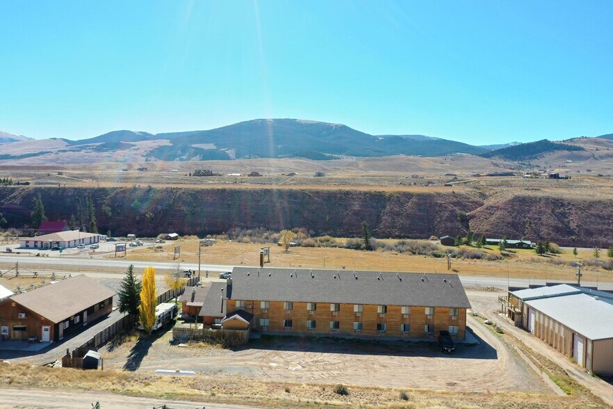 More Photos Of 1412 Warm Springs Dr, Dubois Hotel For Sale