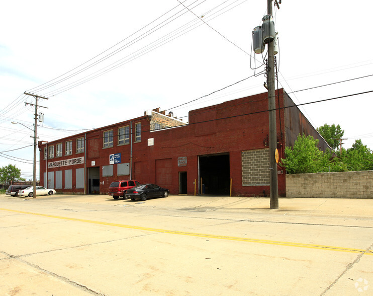 Primary Photo Of 1209 Marquette St, Cleveland Manufacturing For Lease