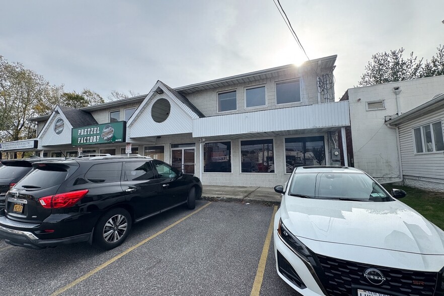 More Photos Of 118 Broadway, Lynbrook Storefront Retail Office For Lease