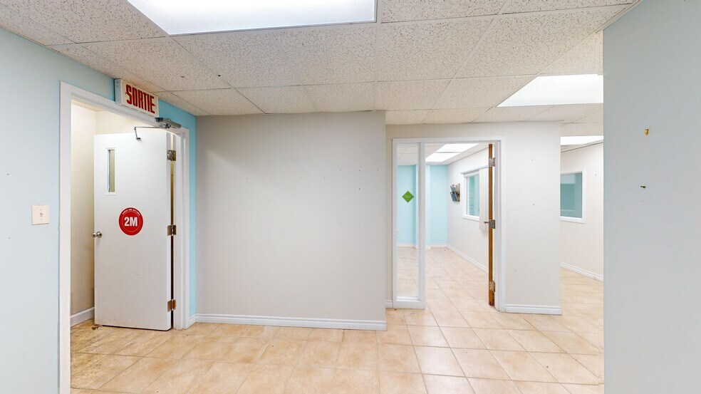 More Photos Of 2001 Rue Price, Saguenay Office Residential For Lease