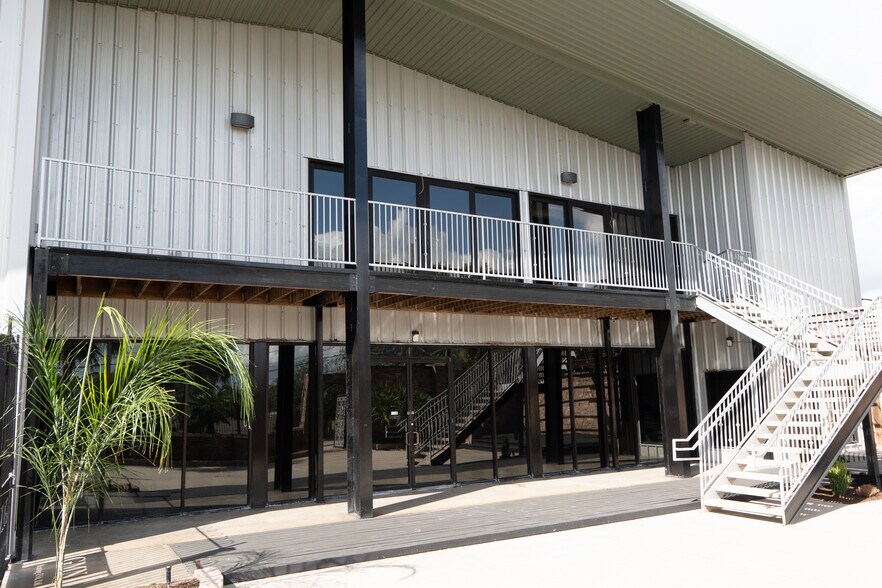 More Photos Of 12633 Shiloh Church Rd, Houston Warehouse For Sale