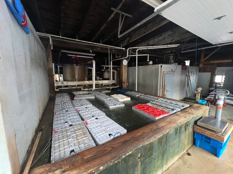 More Photos Of 9 Water St, Kittery General Retail For Lease
