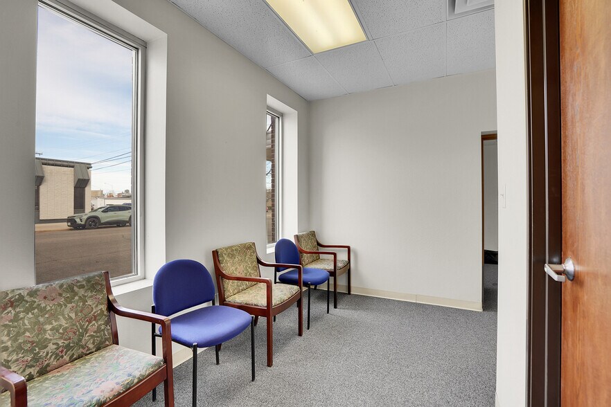 More Photos Of 330 Park Ave, Fort Lupton Office For Lease