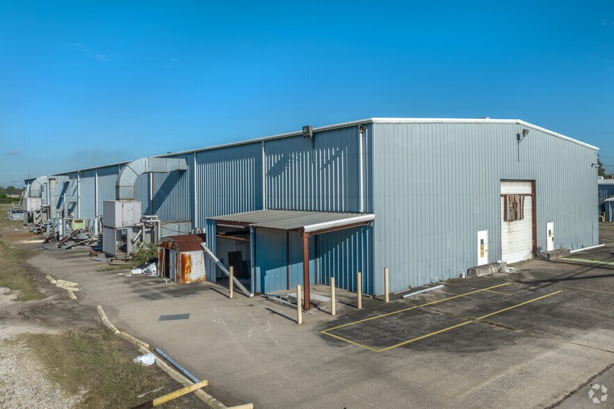 Primary Photo Of 8204 Fairbanks N Houston Rd, Houston Manufacturing For Lease