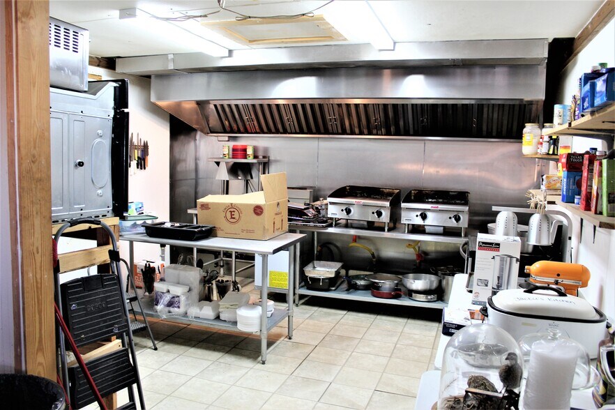 More Photos Of 502 Elm, Tilden Restaurant For Sale