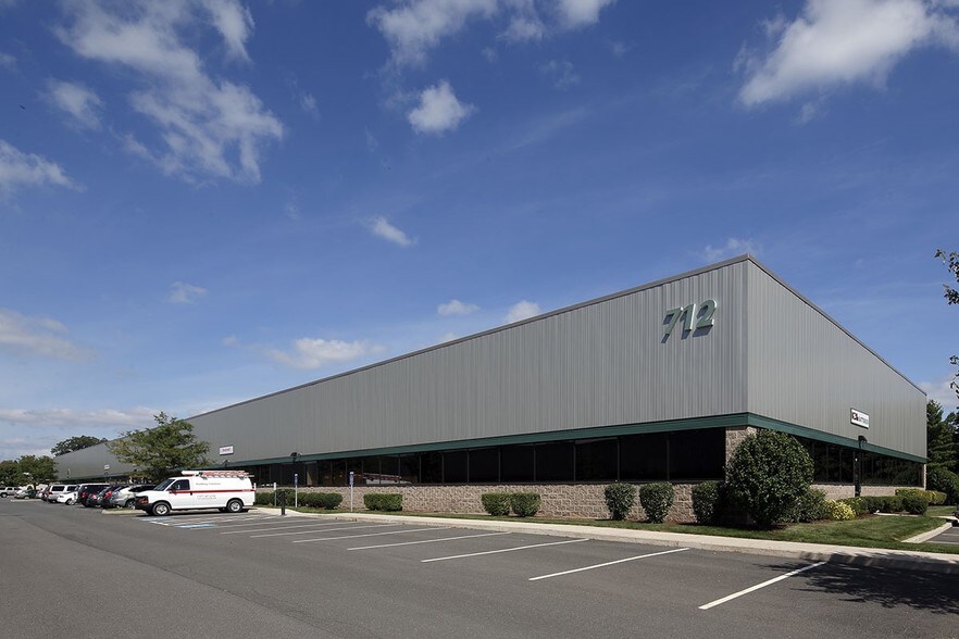 Primary Photo Of 712 Brook St, Rocky Hill Light Distribution For Lease