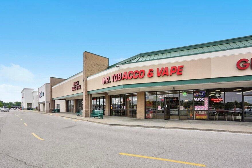 More Photos Of 1544-1570 W US Highway 50, O'Fallon Freestanding For Sale