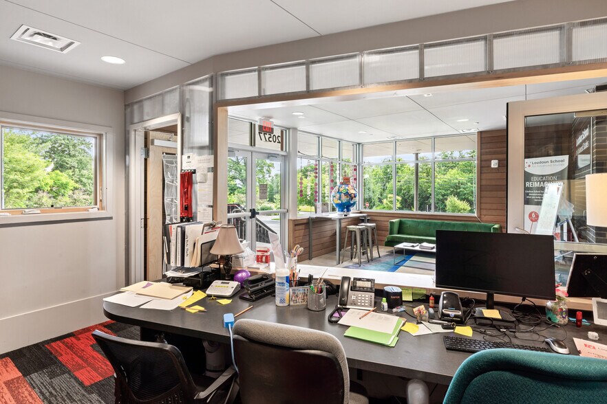 More Photos Of 20577 Ashburn Rd, Ashburn Schools For Lease