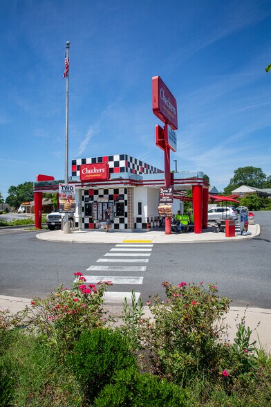 More Photos Of 1505 N Dupont Pky, New Castle Unknown For Lease