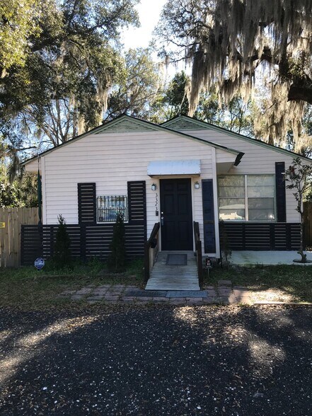 Primary Photo Of 3323 Saint Johns Ave, Palatka Office For Sale