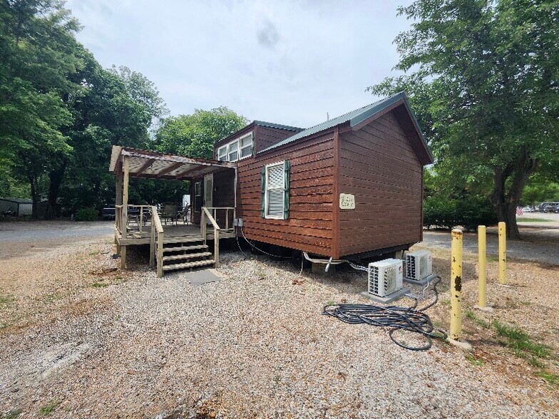 More Photos Of 469 River Rd, Lakeview Trailer Camper Park For Sale