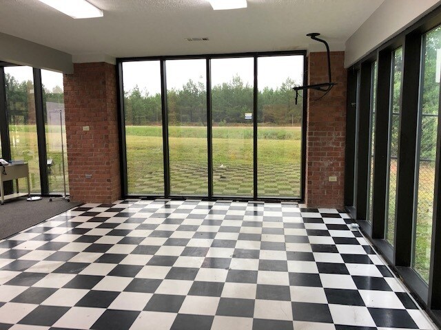 More Photos Of 25 Goss Dr, Hampton Medical For Sale