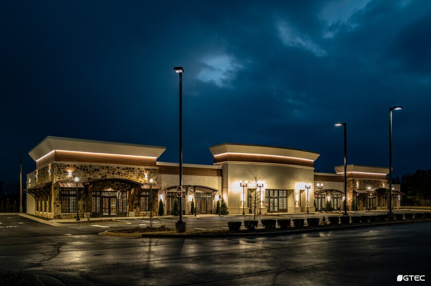 Primary Photo Of 1612 Lindsay Ln S, Athens Storefront Retail Office For Lease