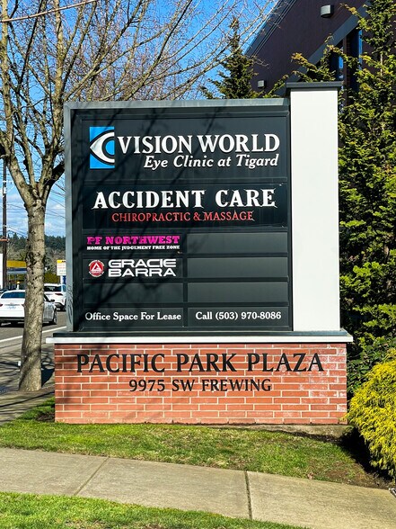 More Photos Of 9975 SW Frewing St, Tigard Office For Lease