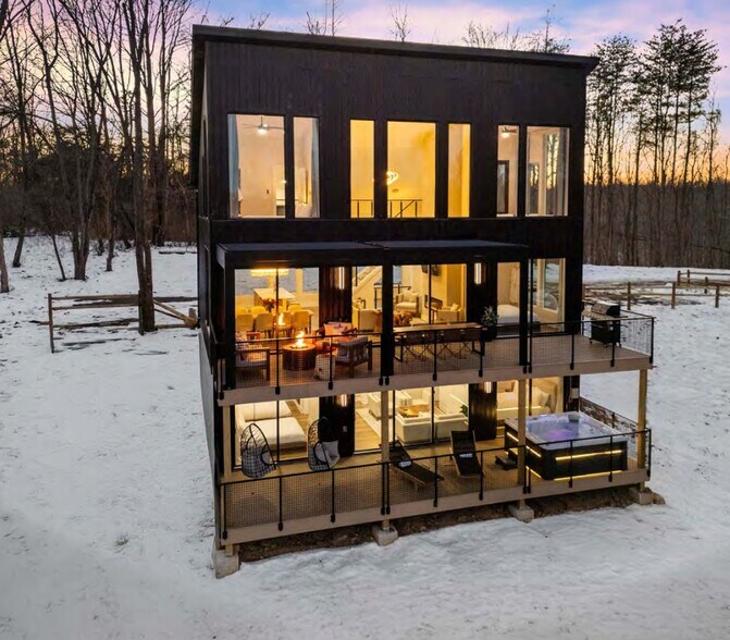 More Photos Of 25085-25349 Buena Vista Rd, Rockbridge Hotel For Sale