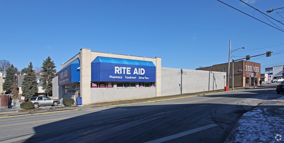 More Photos Of 623 Saint Clair Ave, Clairton Drugstore For Sale