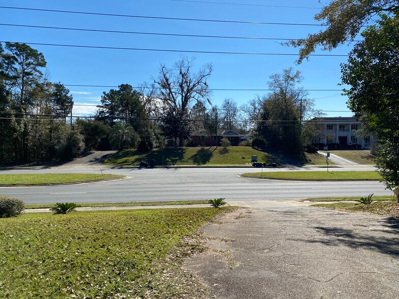 More Photos Of 1735 Mahan Dr, Tallahassee Land For Sale