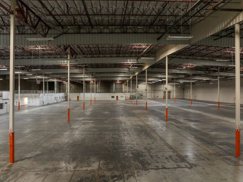 More Photos Of 600 S McClure Rd, Modesto Warehouse For Lease