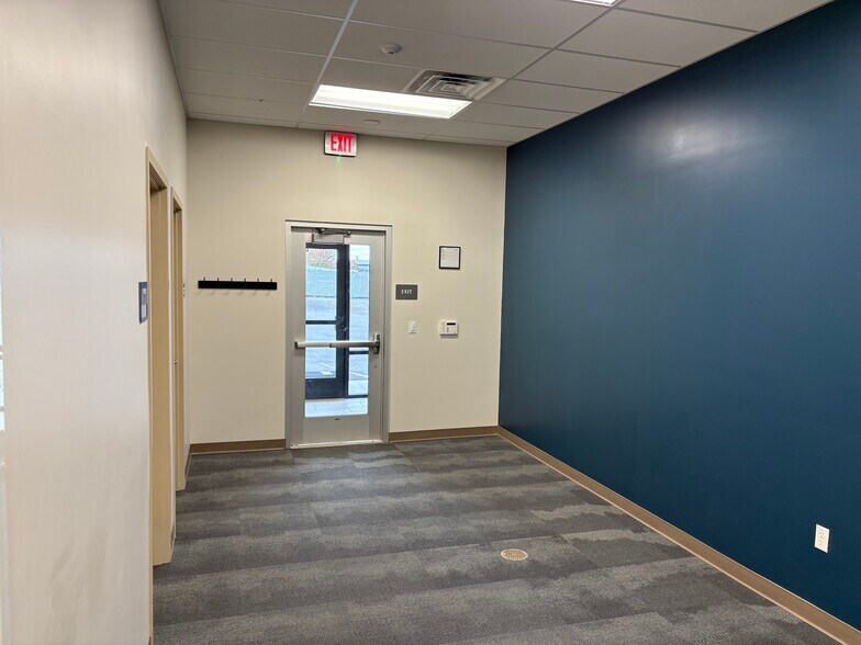 More Photos Of 5115 W Brinkley Rd, Kennewick Warehouse For Lease