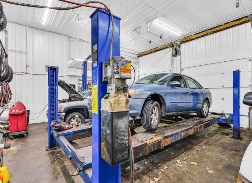 More Photos Of 507 S Tanner St, Rantoul Auto Repair For Sale