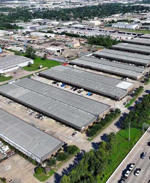 More Photos Of 5829 W Sam Houston Pky N, Houston Light Distribution For Lease