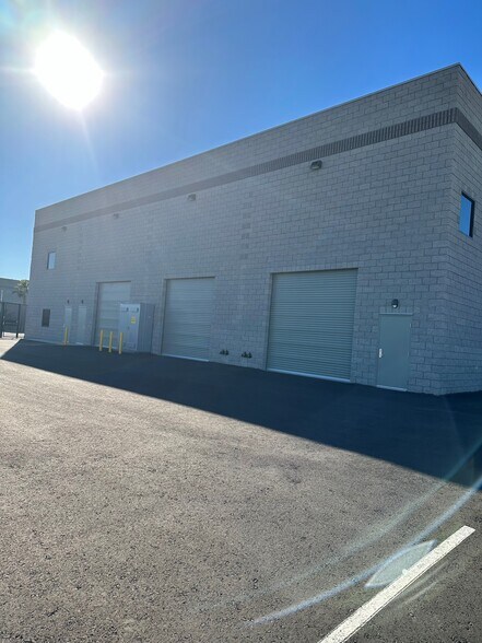 More Photos Of 3842 Development Ct, Las Vegas Warehouse For Lease