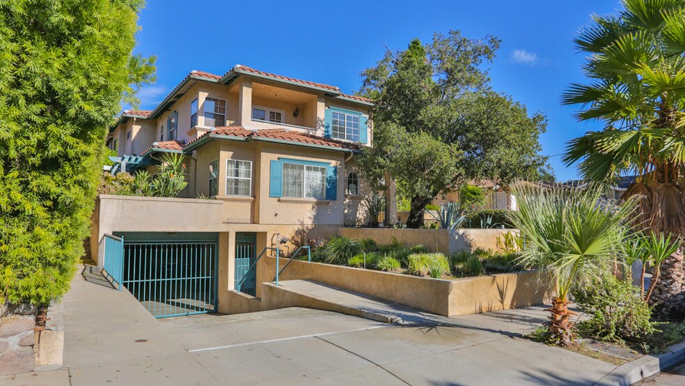 Primary Photo Of 3353 Montrose Ave, Glendale Apartments For Sale