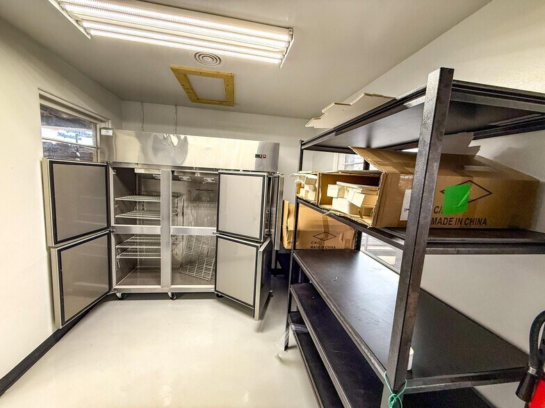 More Photos Of 132-144 S Orange Ave, El Cajon Food Processing For Lease