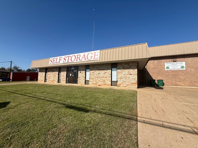 Primary Photo Of 4001 W Oak St, Palestine Self Storage For Lease
