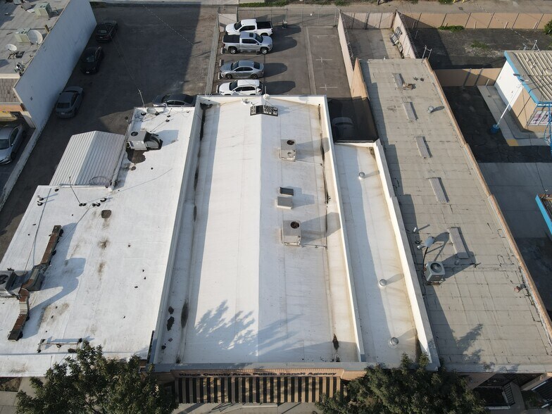 More Photos Of 610 W 7th St, Hanford Storefront For Sale