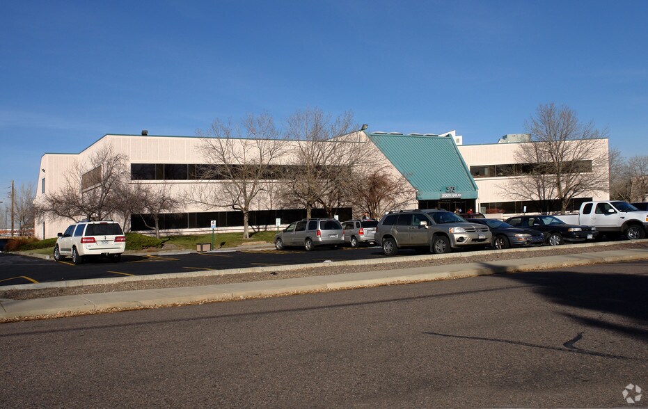 More Photos Of 393 S Harlan St, Lakewood Medical For Lease