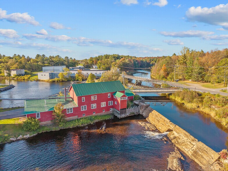 More Photos Of 9762 S Bridge St, Croghan Lumberyard For Sale