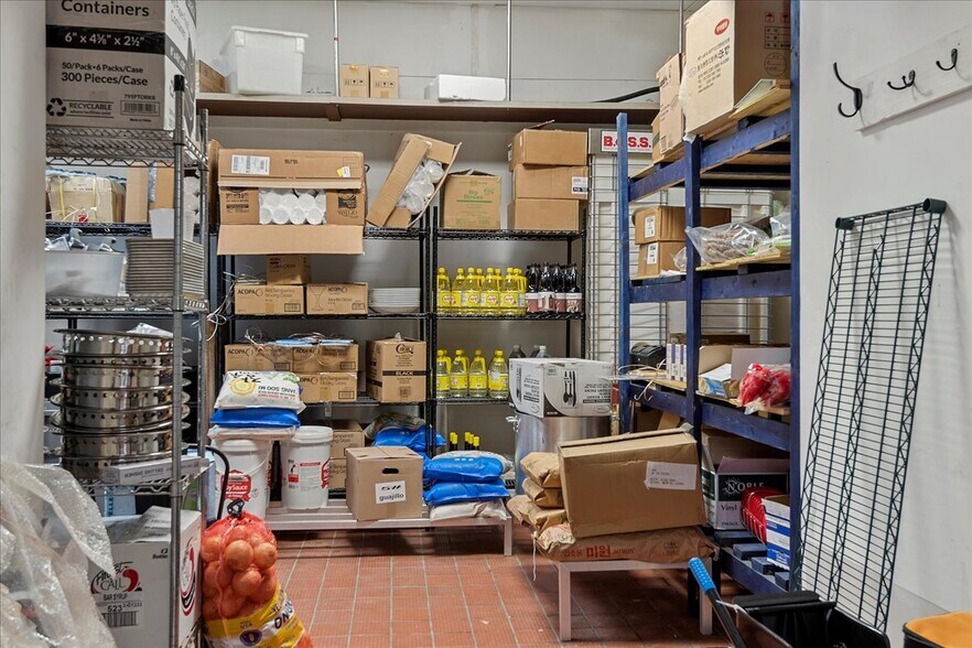 More Photos Of 2100 W White Oaks Dr, Springfield Restaurant For Sale