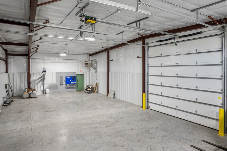 More Photos Of 605 Greenway Ct, Reedsburg Industrial For Sale