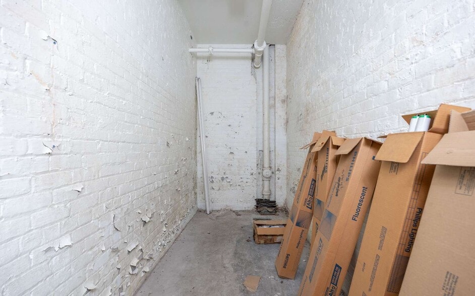 More Photos Of 400 S Ohio Ave, Live Oak Post Office For Sale