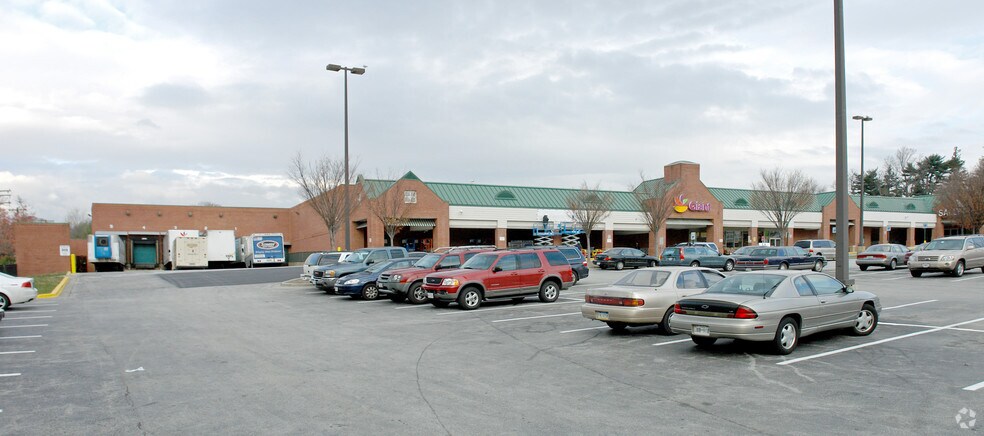 More Photos Of 6340-6386 York Rd, Towson Unknown For Lease