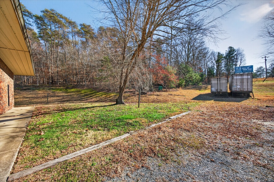 More Photos Of 6193 US Highway 220, Madison Flex For Sale