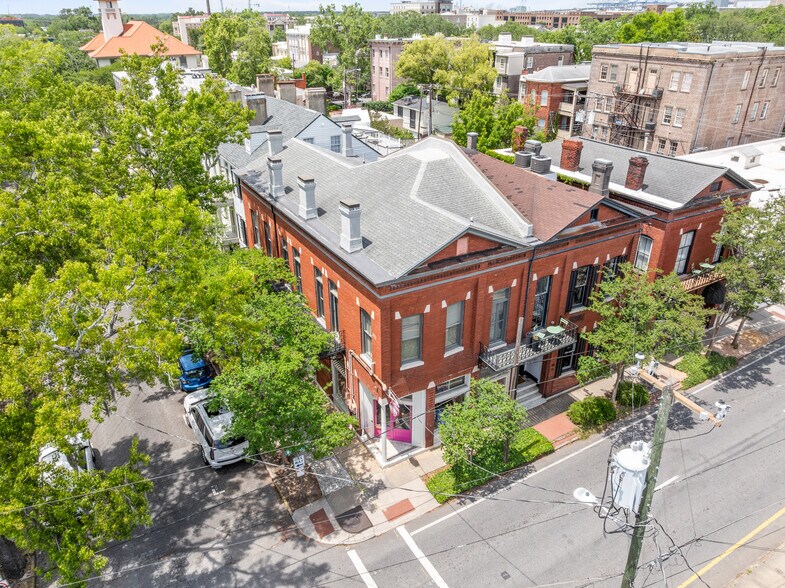More Photos Of 417 Whitaker St, Savannah Storefront Retail Residential For Sale