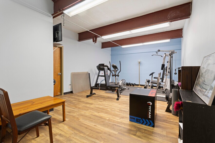 More Photos Of 101 N Providence Rd, Wallingford Office For Sale