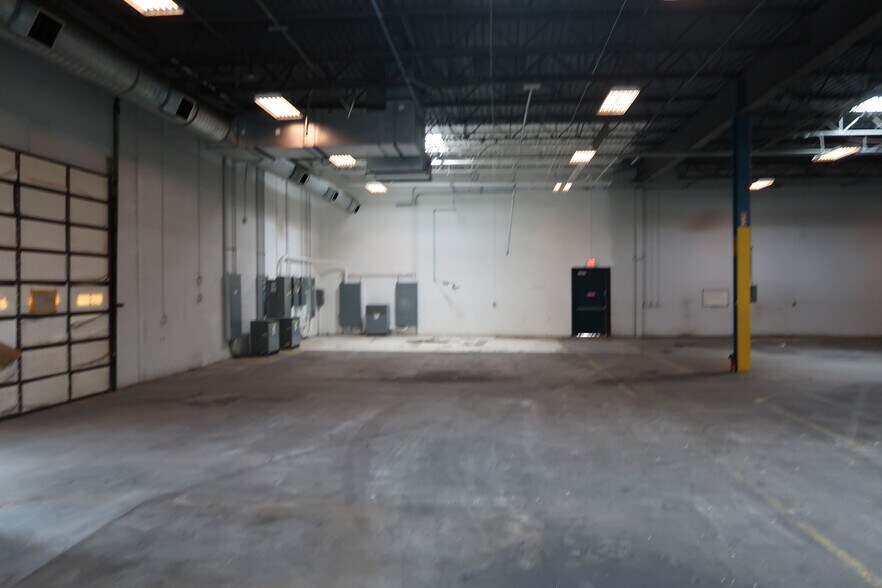 More Photos Of 4200 W Harry St, Wichita Industrial For Sale