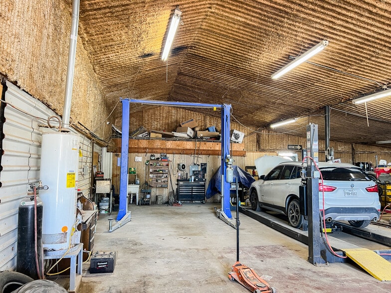 More Photos Of 1106 W Main St, Olney Auto Repair For Sale