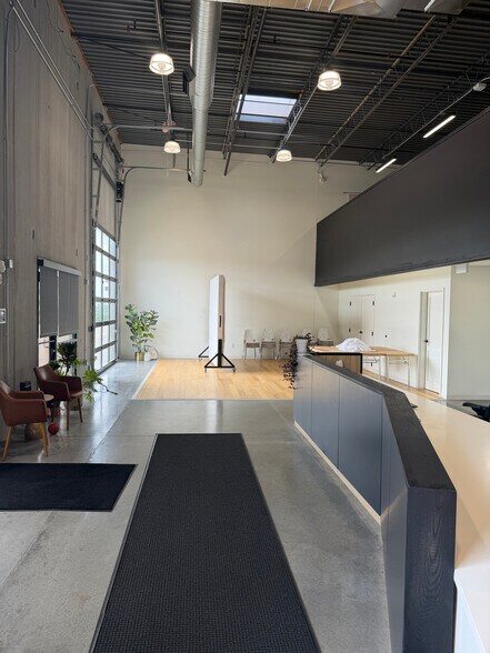 More Photos Of 801 Haines Dr, Liberty Warehouse For Lease