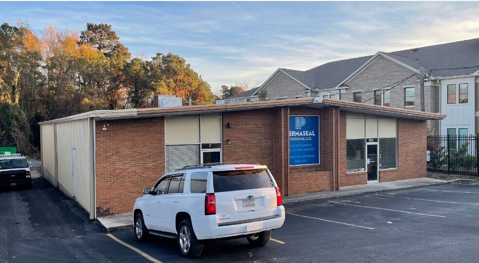 More Photos Of 6004 Two Notch Rd, Columbia Freestanding For Lease