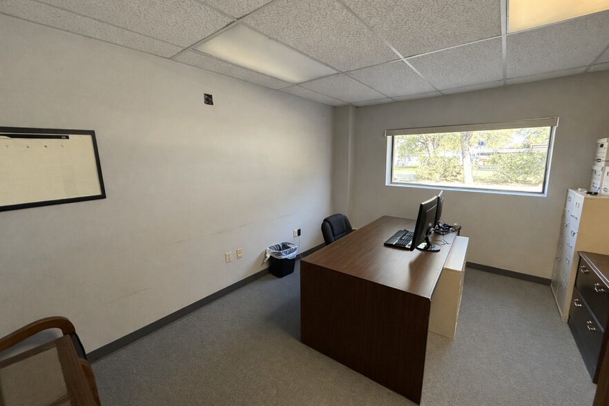 More Photos Of 109 Commerce Way, Sanford Warehouse For Sale