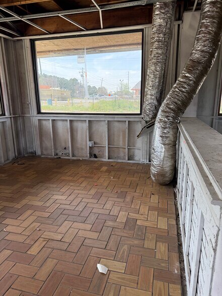 More Photos Of 4145 Fulton Industrial Blvd, Atlanta Fast Food For Lease