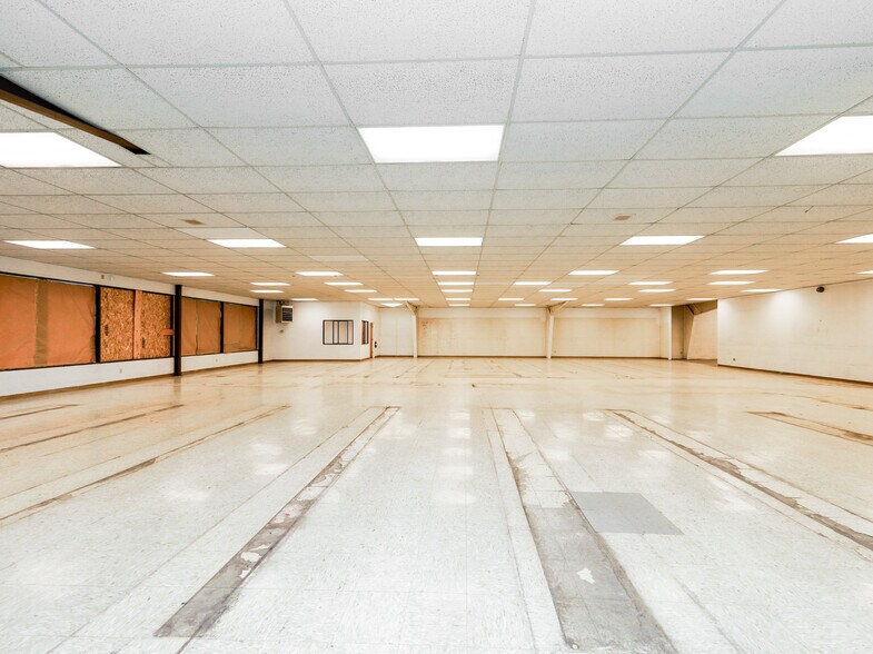 More Photos Of 532 NW 3rd St, Corvallis Freestanding For Lease